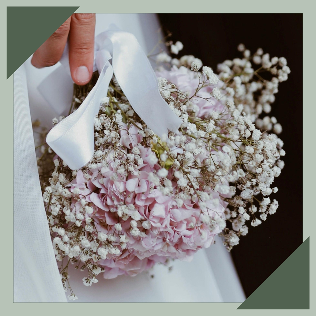 ramo de bodas flores variadas y chicas